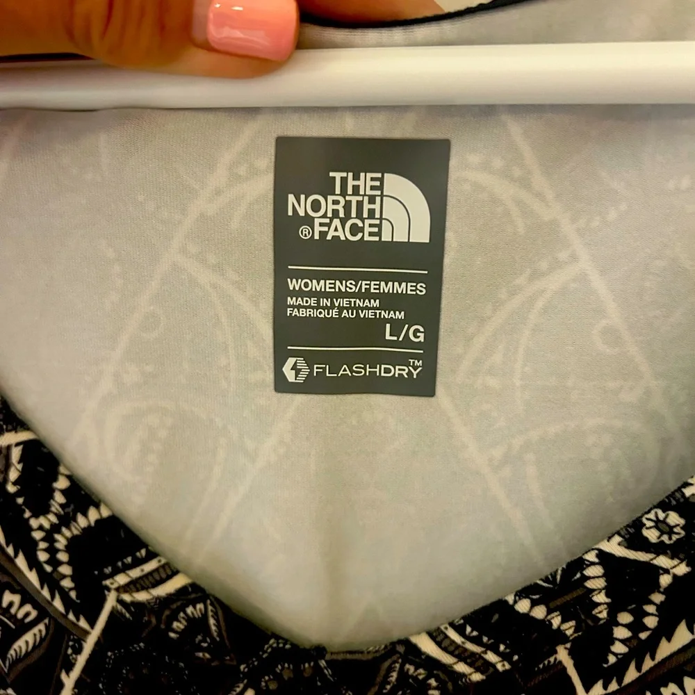 The North Face Activewear dress, Black/White/Grey, Size L, NEW, without tags - Picture 3 of 6